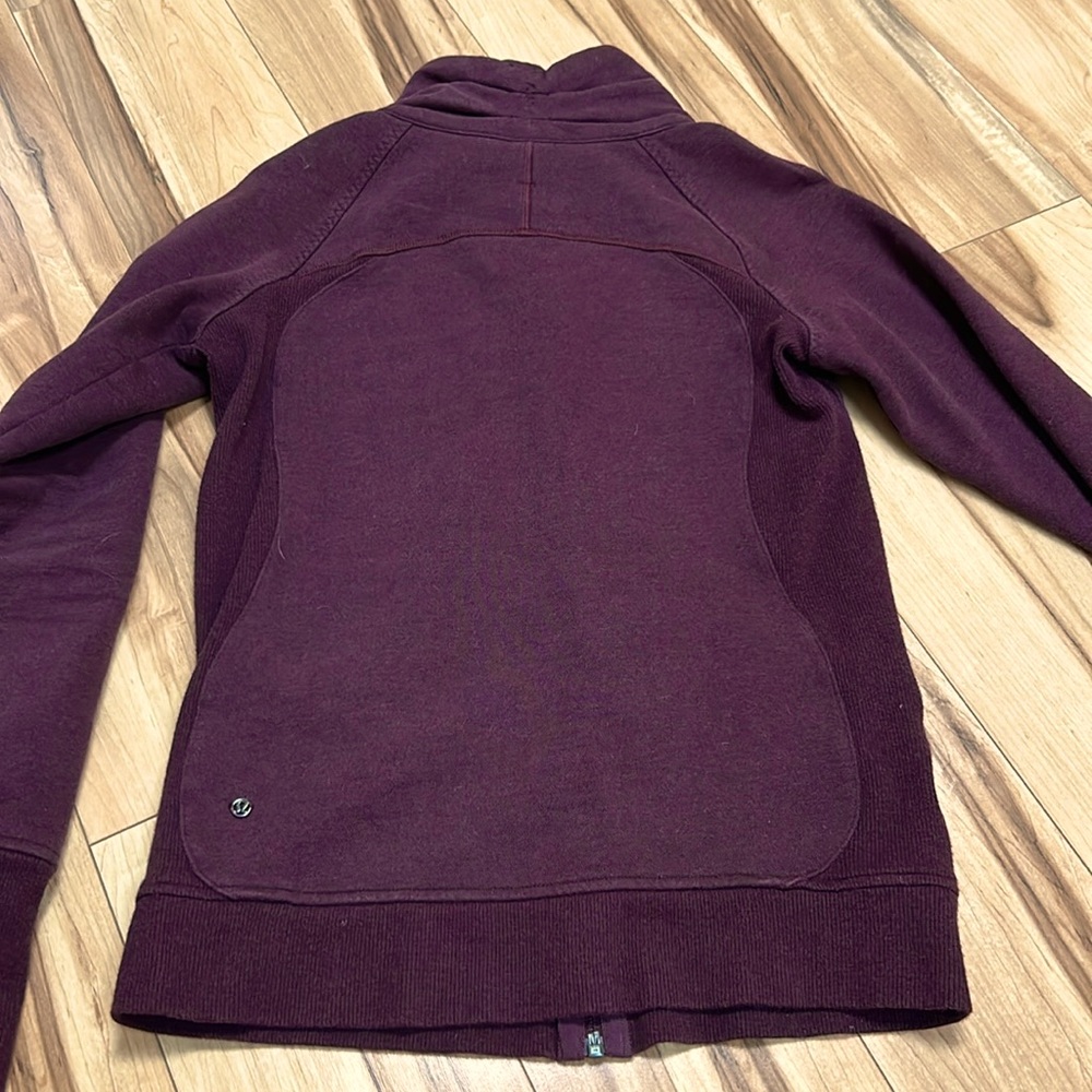 Lululemon women’s Jacket 6 - Picture 5 of 7